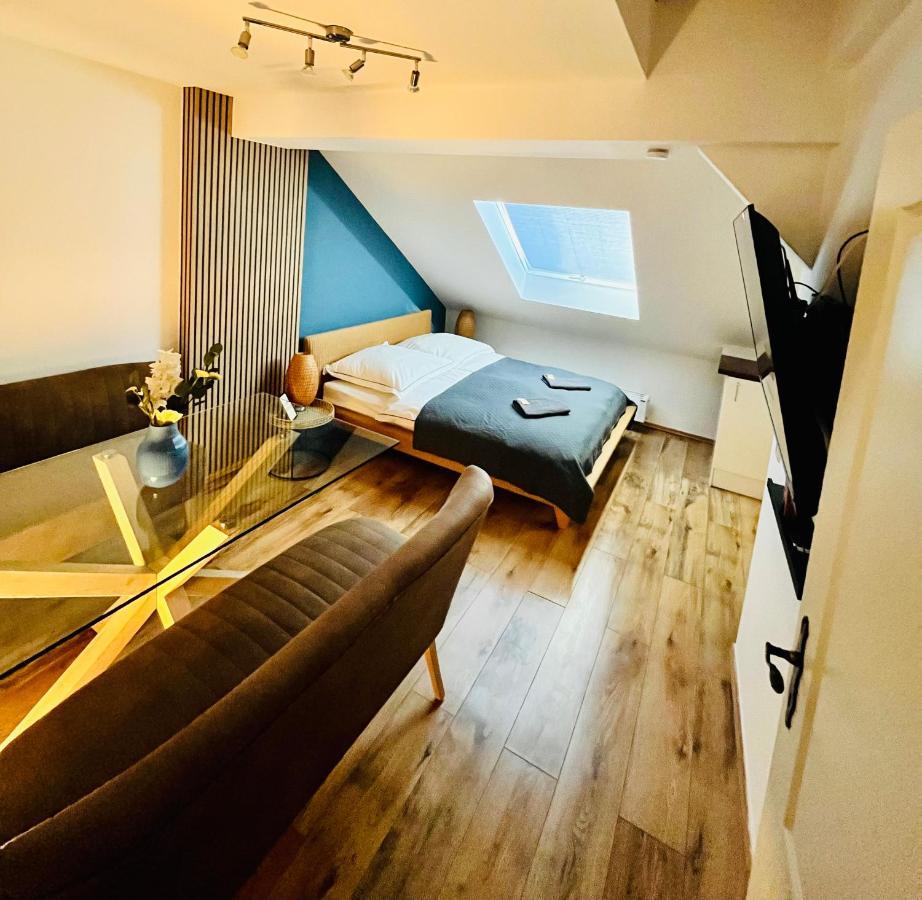 Aycatcherhomes - Top Lage I 4 Personen I 2 Schlafzimmer I Zentral I Altstadt Marburg I Naehe Fluss Lahn I Wlan I Apartment Sirius Esterno foto